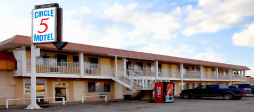 Circle 5 Motel Olds Exterior foto